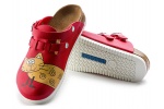 birkenstock-kay-birko-flor-cat-zuecos-estampados-con-correa-rojo-1