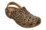 Zueco estampado classic leopard crocs dorado 