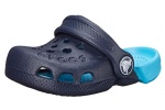 zueco-nino-hale-kids-crocs-marino-6